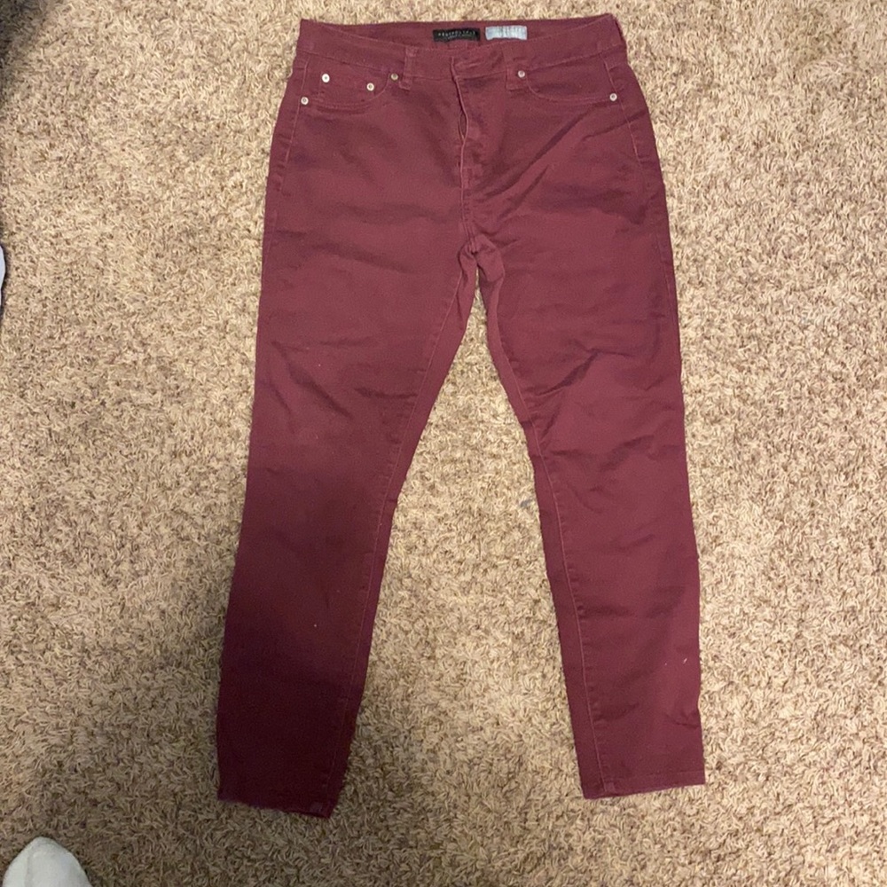High waisted jeans